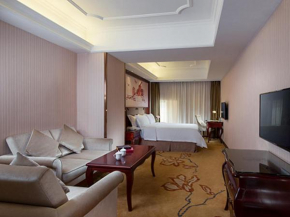 Гостиница Vienna Hotel Shenzhen Shuiku New Village  Шэньчжэнь